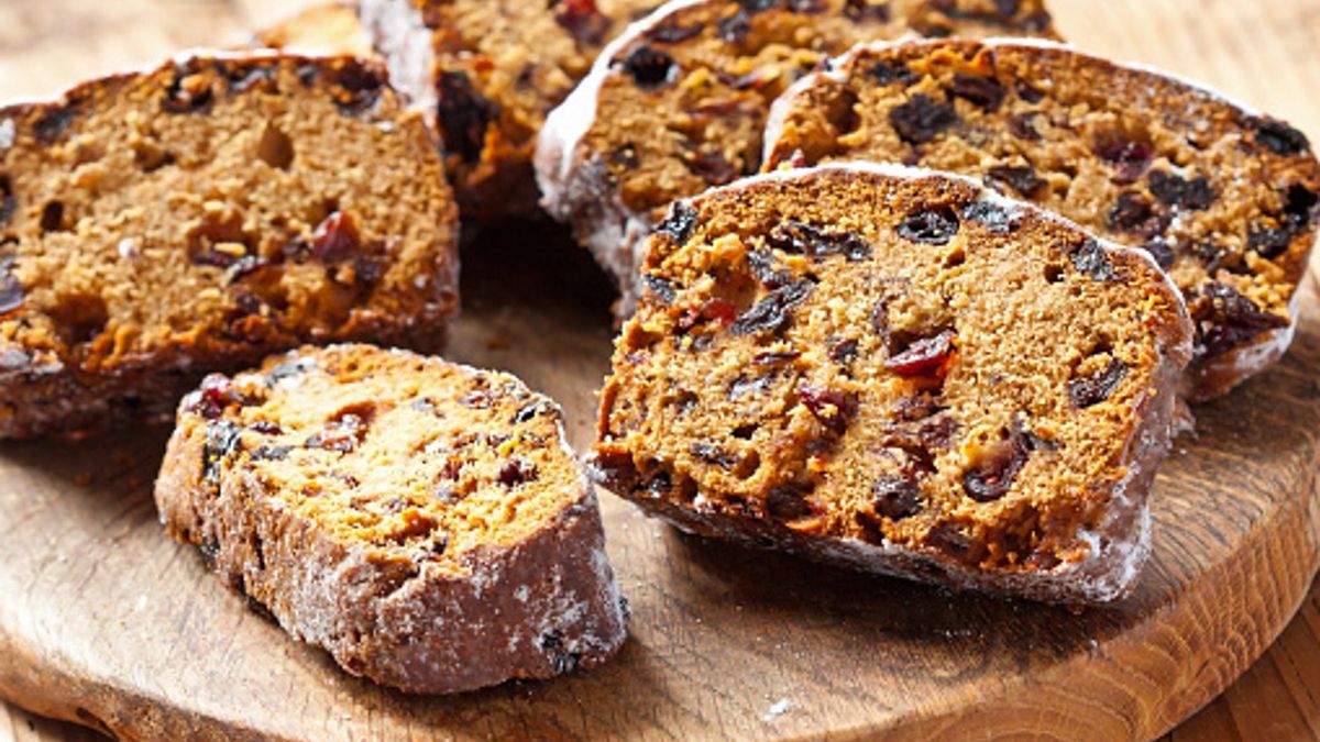 Ciasto daktylowe to idealna propozycja, kiedy potrzebujemy deseru, ale nie dysonujemy dużą ilością czasu