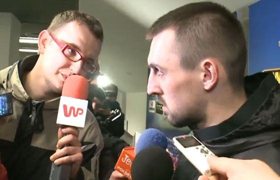 Spór dziennikarzy po „fatalnej” sprzeczce reportera Wirtualnej Polski z piłkarzem Legii Warszawa (wideo)