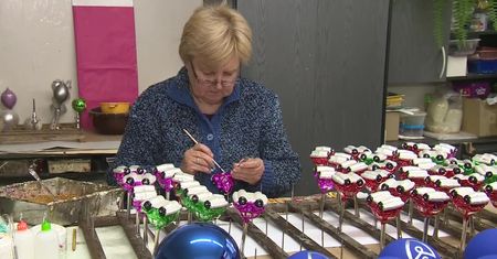 Drożyzna uderza w niewielkie firmy. Również te produkujące bombki choinkowe
