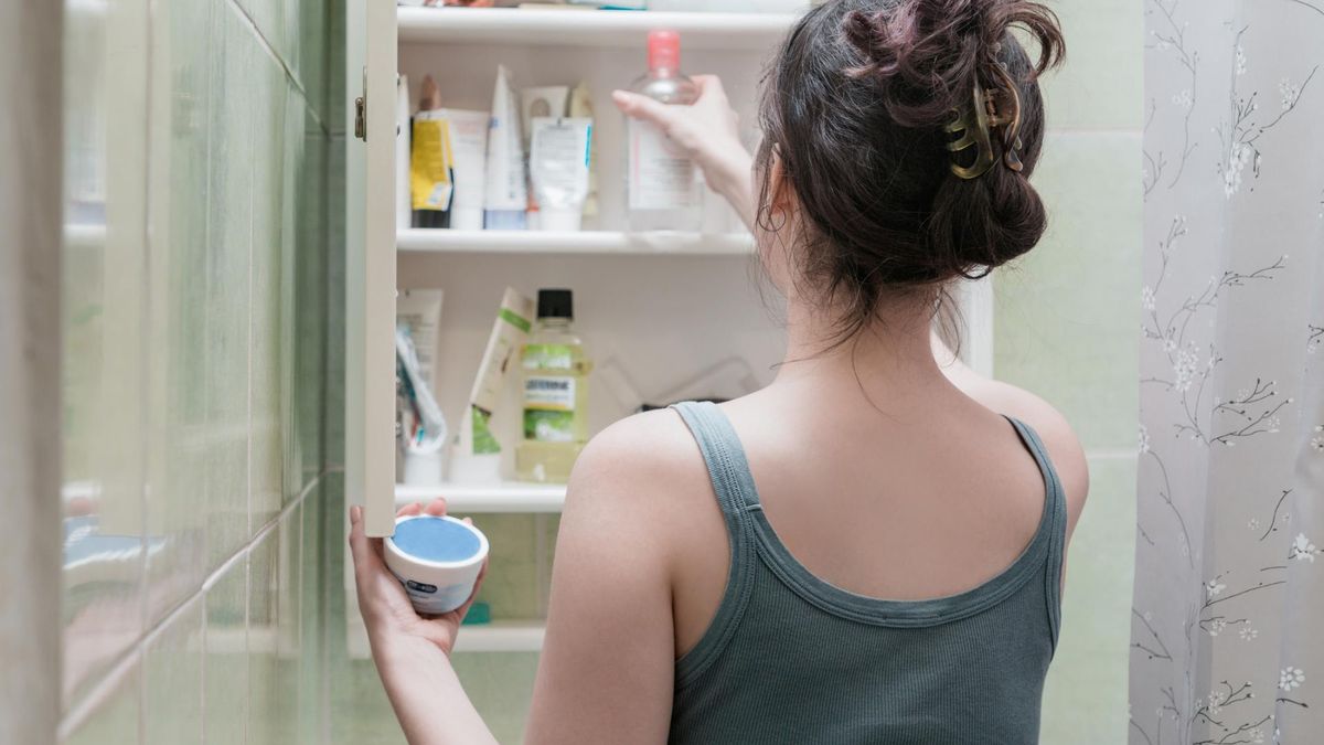 Bakterie w kosmetyku. Pilnie go wycofują