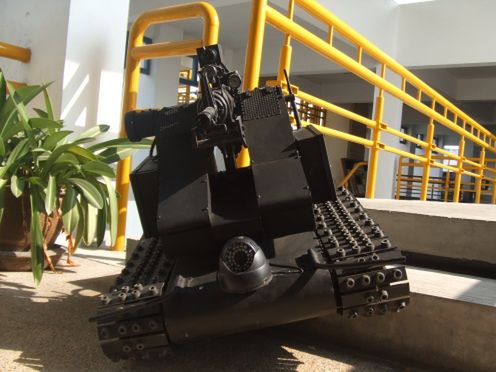 Robot-czołg do działań obronno-zaczepnych