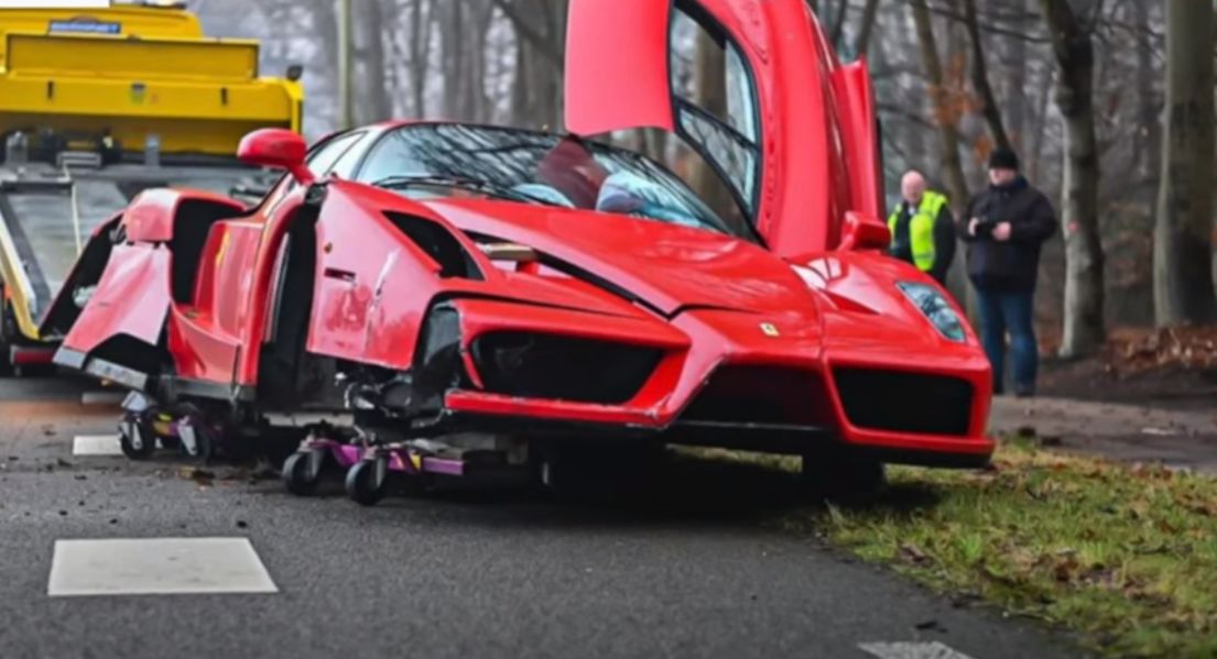 Ferrari Enzo rozbite w Niderlandach. Prawdopodobnie zawinił mechanik