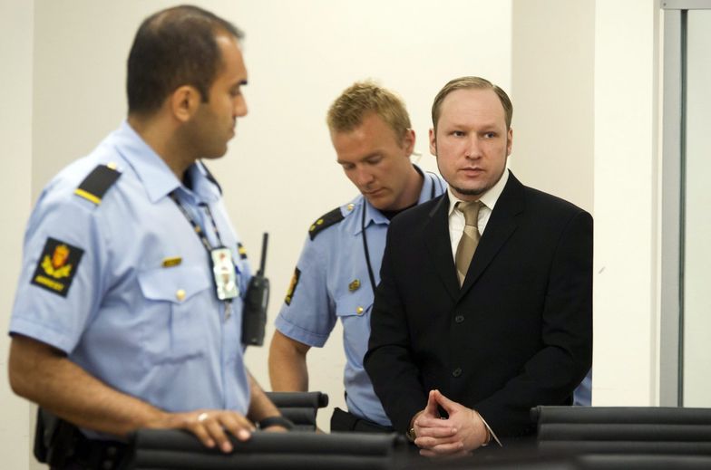 Proces Breivika. Zeznawali policjanci