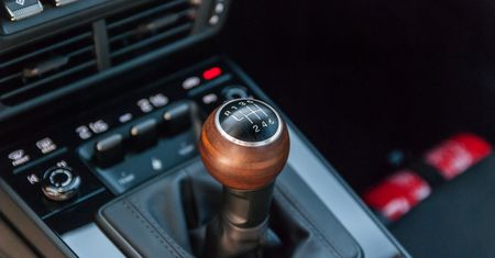 Porsche zachowa manualną skrzynię w 911 tak długo, jak pozwolą na to przepisy i popyt
