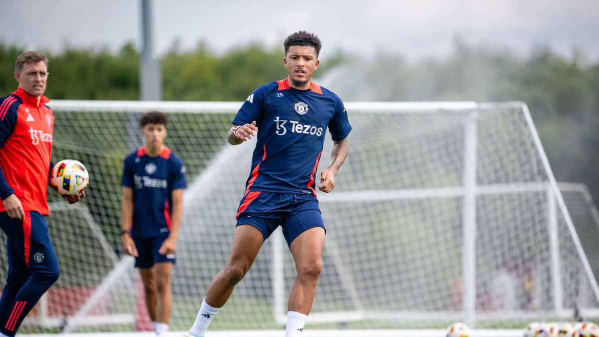 Zdjęcie okładkowe artykułu: Getty Images / Ash Donelon/Manchester United via Getty Images / Na zdjęciu: Jadon Sancho