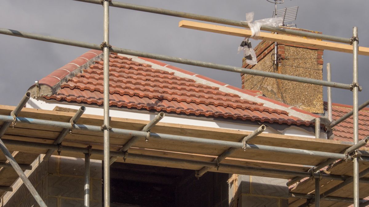 Deweloper każe im dopłacić ponad 300 tysięcy złotych do budowy domu.