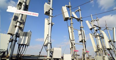 Huawei stworzył nowe anteny 5G. Zwiększają moc o 80 proc.