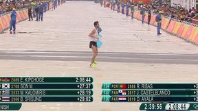 Rio 2016: Maratończyk wygrał z bólem. Na metę wbiegł... bokiem