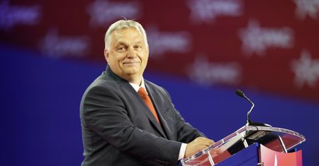 Tajemniczy kontrakt z Węgrami. Dotarli do sądowych dokumentów