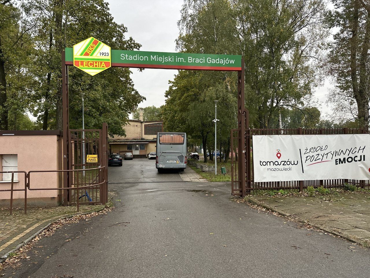 Nowa hala sportowa i trybuna na stadionie w Tomaszowie coraz bliżej