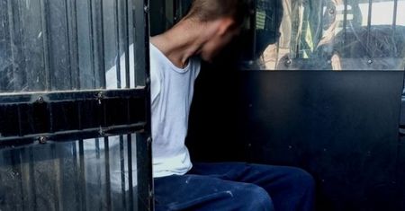 21-latek sam przyszedł na komendę. Chwilę później wyjawił straszną prawdę