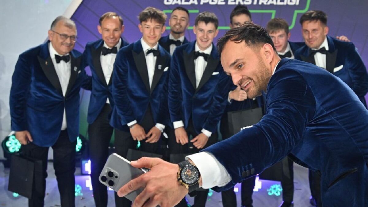 Zdjęcie grupowe zawodników