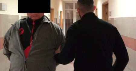 Warszawa. Udawał policjanta. Został zatrzymany przez prawdziwych funkcjonariuszy