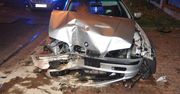 Biała Podlaska: Wjechał BMW w ogrodzenie i skrzynkę gazową. Miał prawie dwa promile