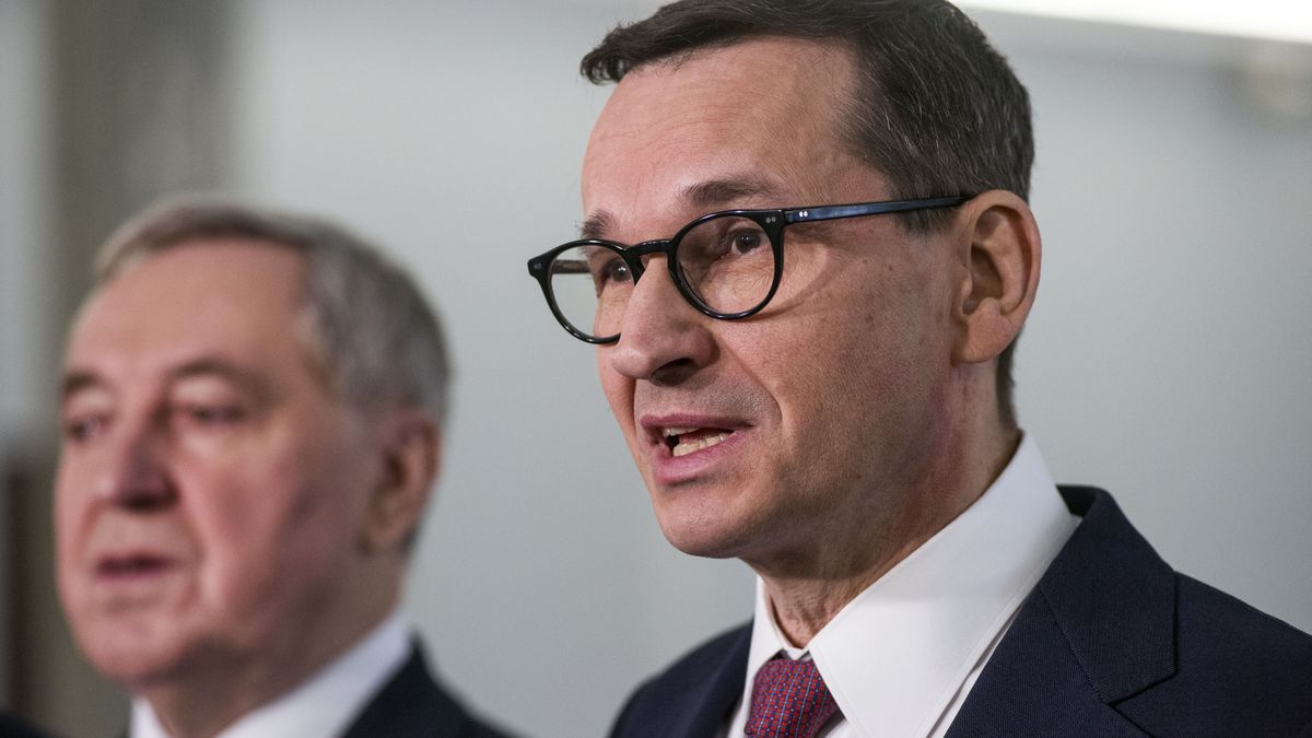 WARSAW, POLAND - 2024/01/18: Mateusz Morawiecki, former PM and member of Law and Justice (PiS) party speaks at a press conference at the Sejm - Lower House of Parliament. Continuation of the third session of the Lower House of Polish Parliament (Sejm) of the 10th term. (Photo by Attila Husejnow/SOPA Images/LightRocket via Getty Images)