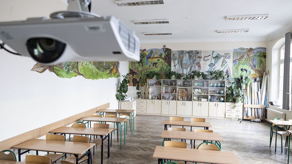 Włamanie do szkoły podstawowej na Ursynowie. Sprawca usłyszał zarzuty. Zdjęcie ilustracyjne