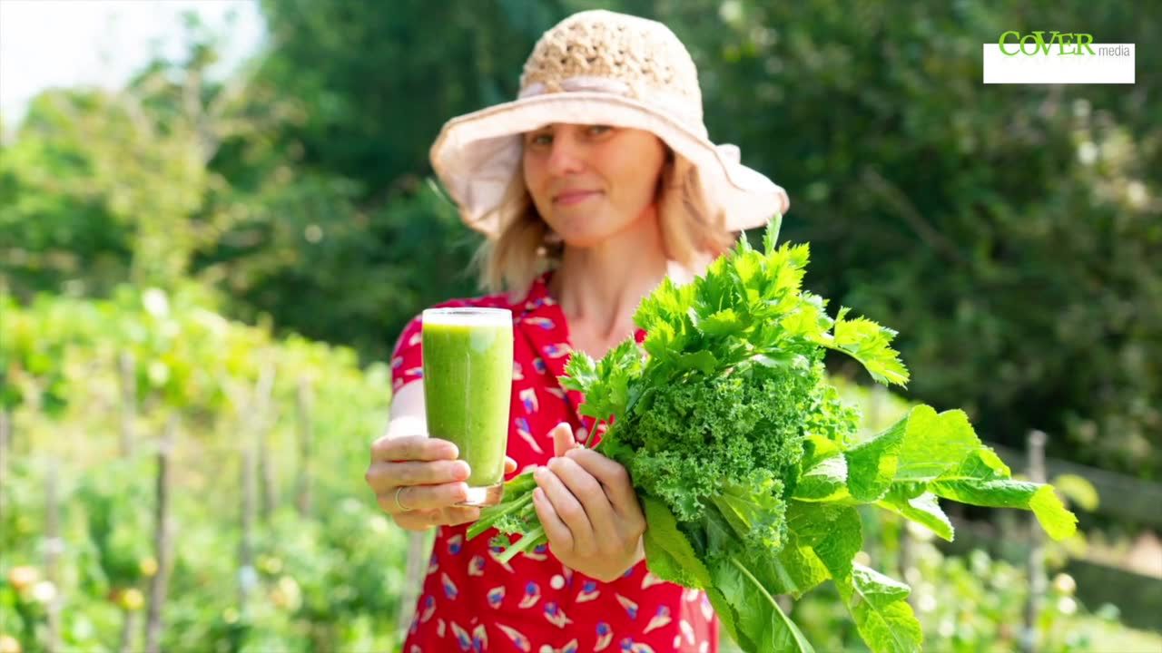 Jedzenie zielonych, liściastych warzyw wspomaga pracę mięśni.