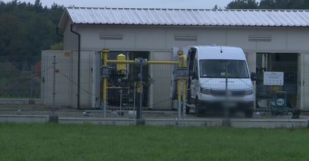 Eksplozja gazu ziemnego na stacji przesyłowej pod Zgierzem, trzech rannych.