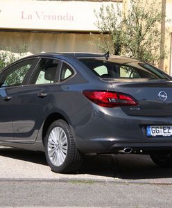 Opel Astra sedan, GTC i OPC, FL 2012