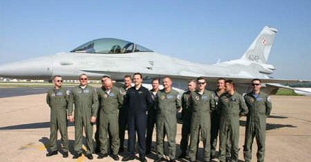 F-16 już lądują