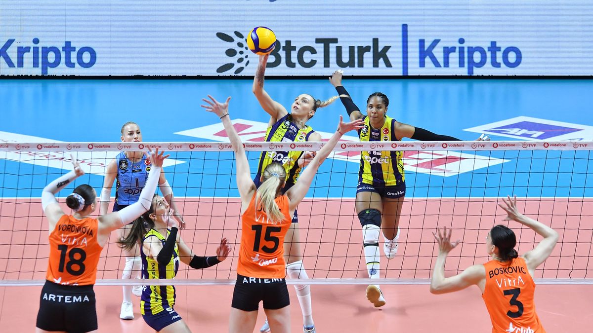 Materiały prasowe / tvf.org.tr / Na zdjęciu: finał Vodafone Sultanlar Ligi: Fenerbahce Opet Stambuł - Eczacibasi Dynavit Stambuł