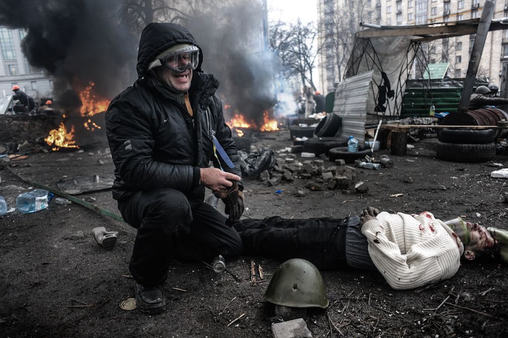 Fotoreporter Jakub Szymczuk opowiada o pracy na Majdanie 4