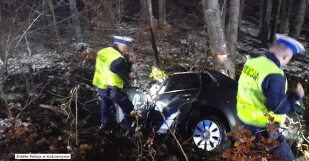 Tragiczny wypadek niedaleko Kościerzyny. Dwie osoby zginęły, 12-letni chłopiec trafił do szpitala