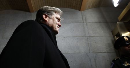 Steve Bannon, kontrowersyjny doradca Trumpa, odchodzi z Białego Domu