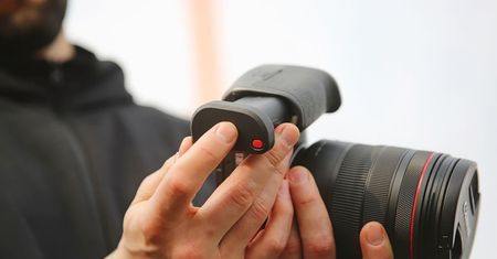 Miały być super akumulatory do aparatów, a nie ma niczego. Oszustwo X-Tra?