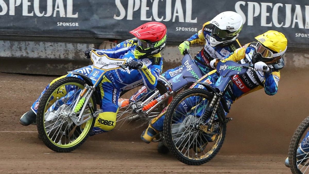 WP SportoweFakty / Michał Szmyd / Na zdjęciu: Artiom Łaguta [cz], Anders Thomsen [ż], Niels Kristian Iversen [b]