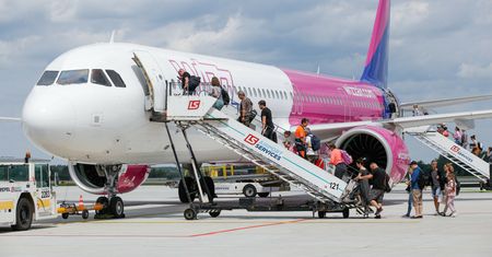 Zarzuty dla Wizz Air. Poszło o reklamacje uszkodzonych bagaży