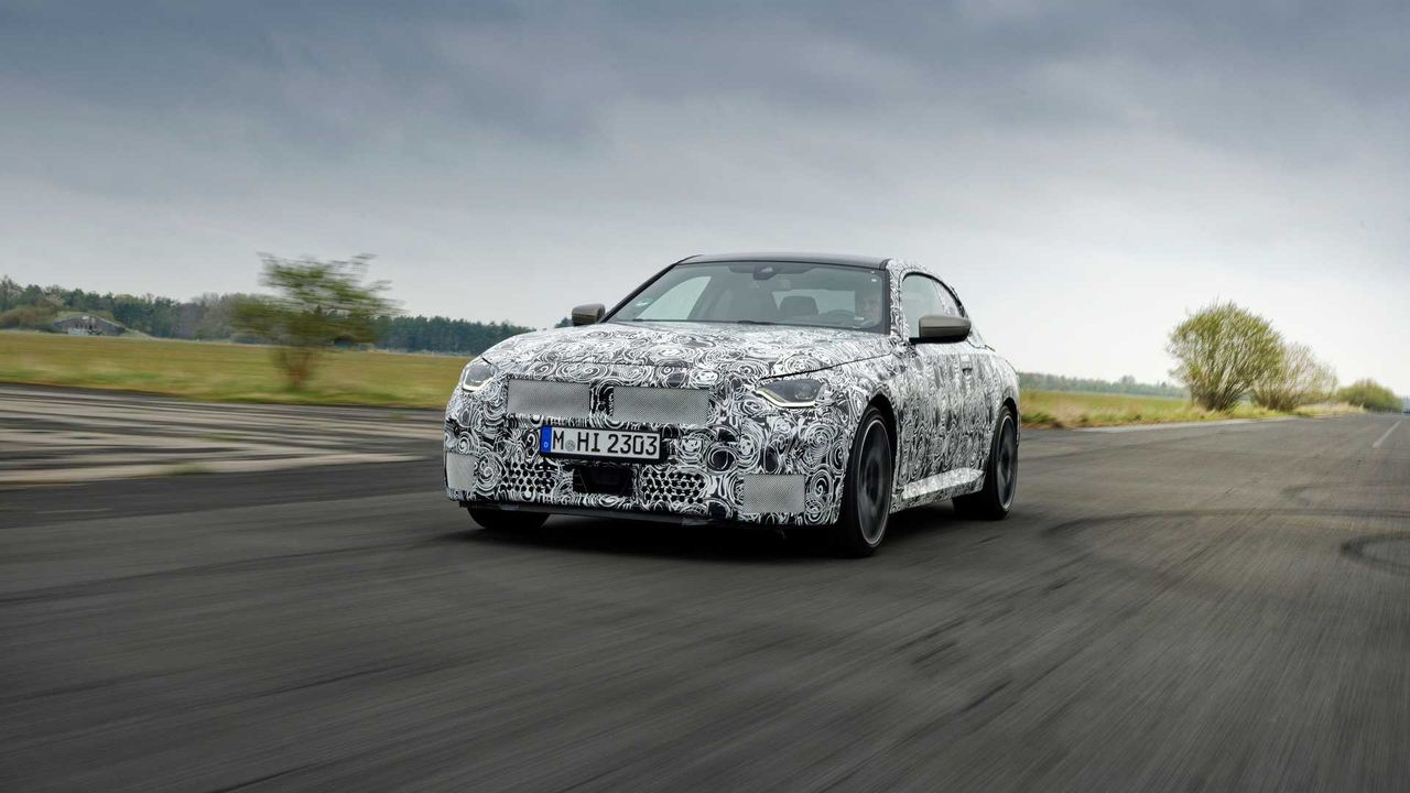 Nowe BMW Serii 2 będzie mieć tylny napęd i małe nerki. Zadebiutuje w Goodwood