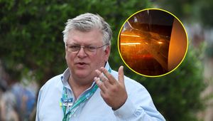 O krok od katastrofy lotniczej w USA. "Paliwo płonie z uszkodzonego silnika"