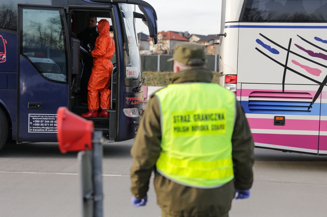 Koronawirus w Polsce. Kary za wjazd do Czech dla mieszkańców woj. śląskiego. Nawet 170 tys. zł