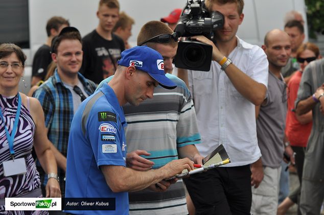 Podczas opolskiego półfinału IMP w 2011 roku Tomasz Gollob był w centrum zainteresowania
