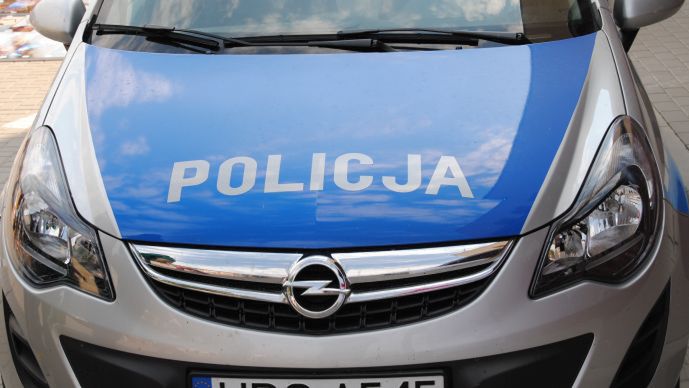 Korzystał z cudzej karty płatniczej. Ostrowiecka Policja go ujęła