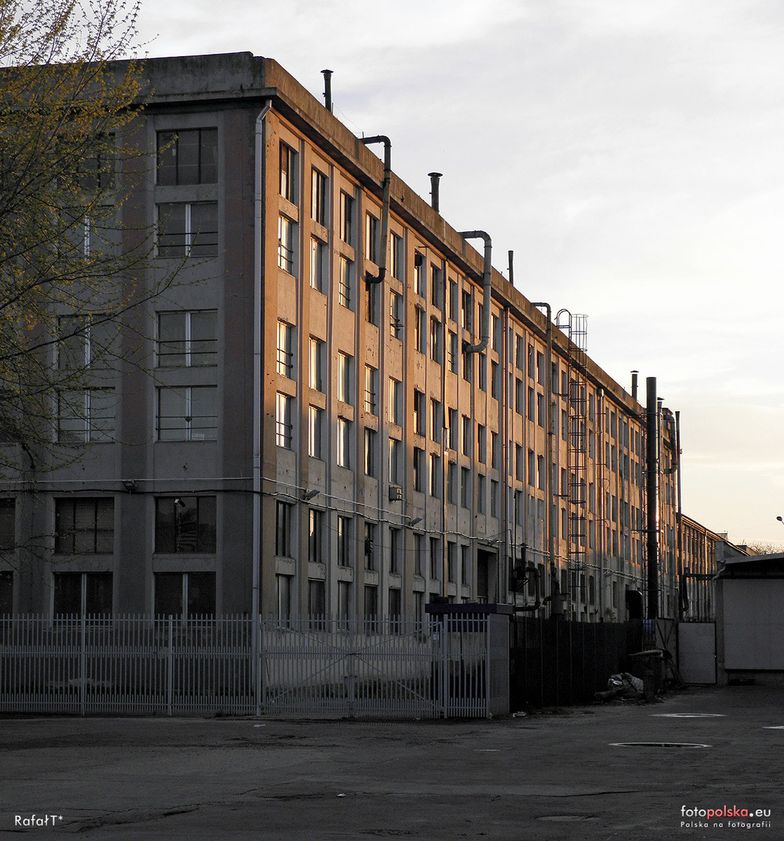 Dawny budynek fabryki w Radomiu - elewacja północna