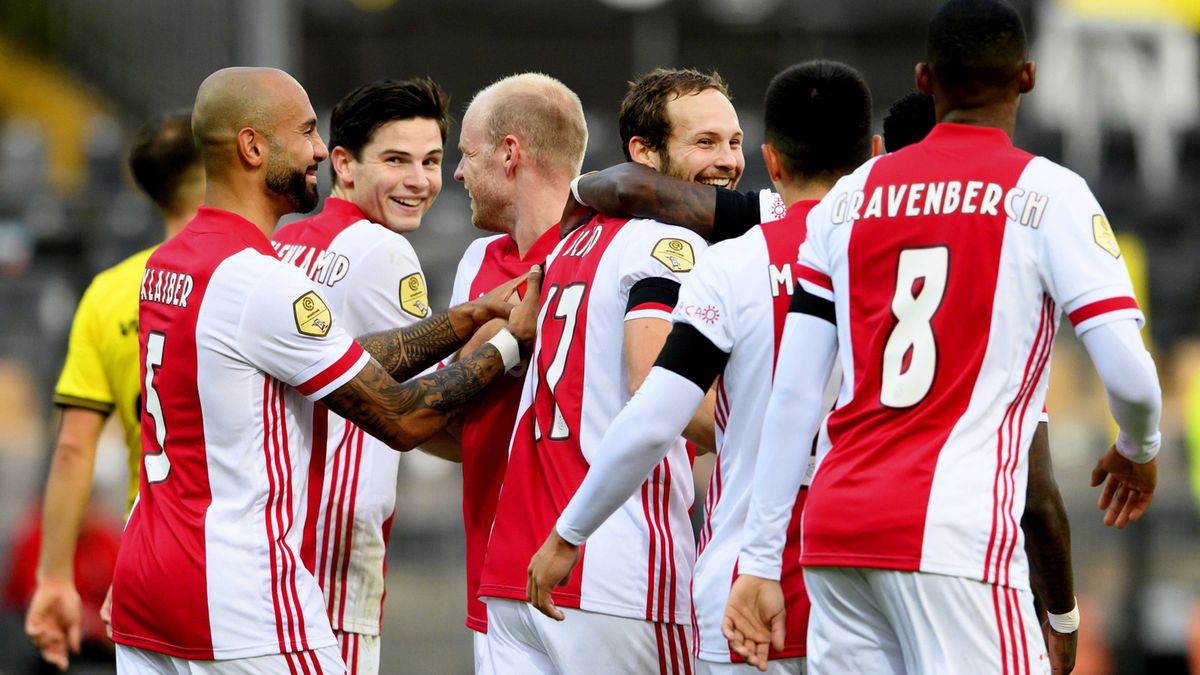 Zdjęcie okładkowe artykułu: PAP/EPA / OLAF KRAAK / Na zdjęciu: radość piłkarzy Ajaksu Amsterdam  