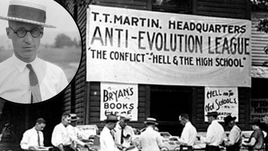 Organizacja Anti-Evolution League, w kółku: John Scopes