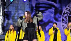 RMF FM znów organizuje "Ogólnopolskie Śpiewanie Biało-Czerwonych Przebojów". Po raz pierwszy stacja rozda "Złote Brony"