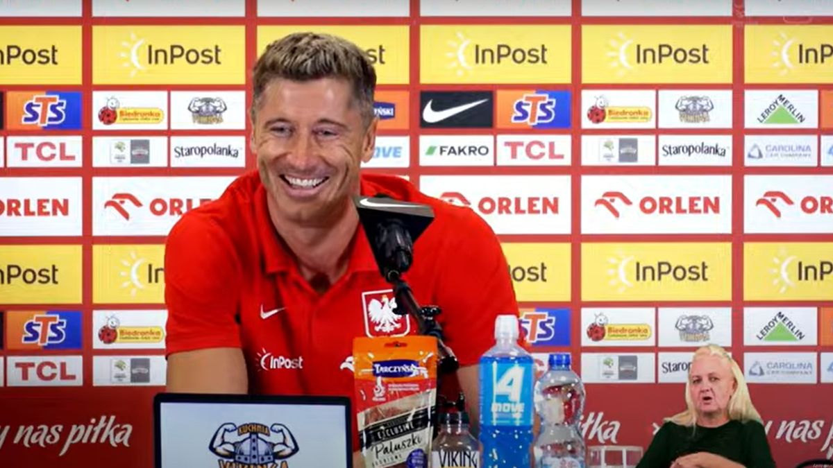 YouTube / Łączy nas piłka / Robert Lewandowski na konferencji reprezentacji Polski przed meczem z Holandią w eliminacjach do mistrzostw świata