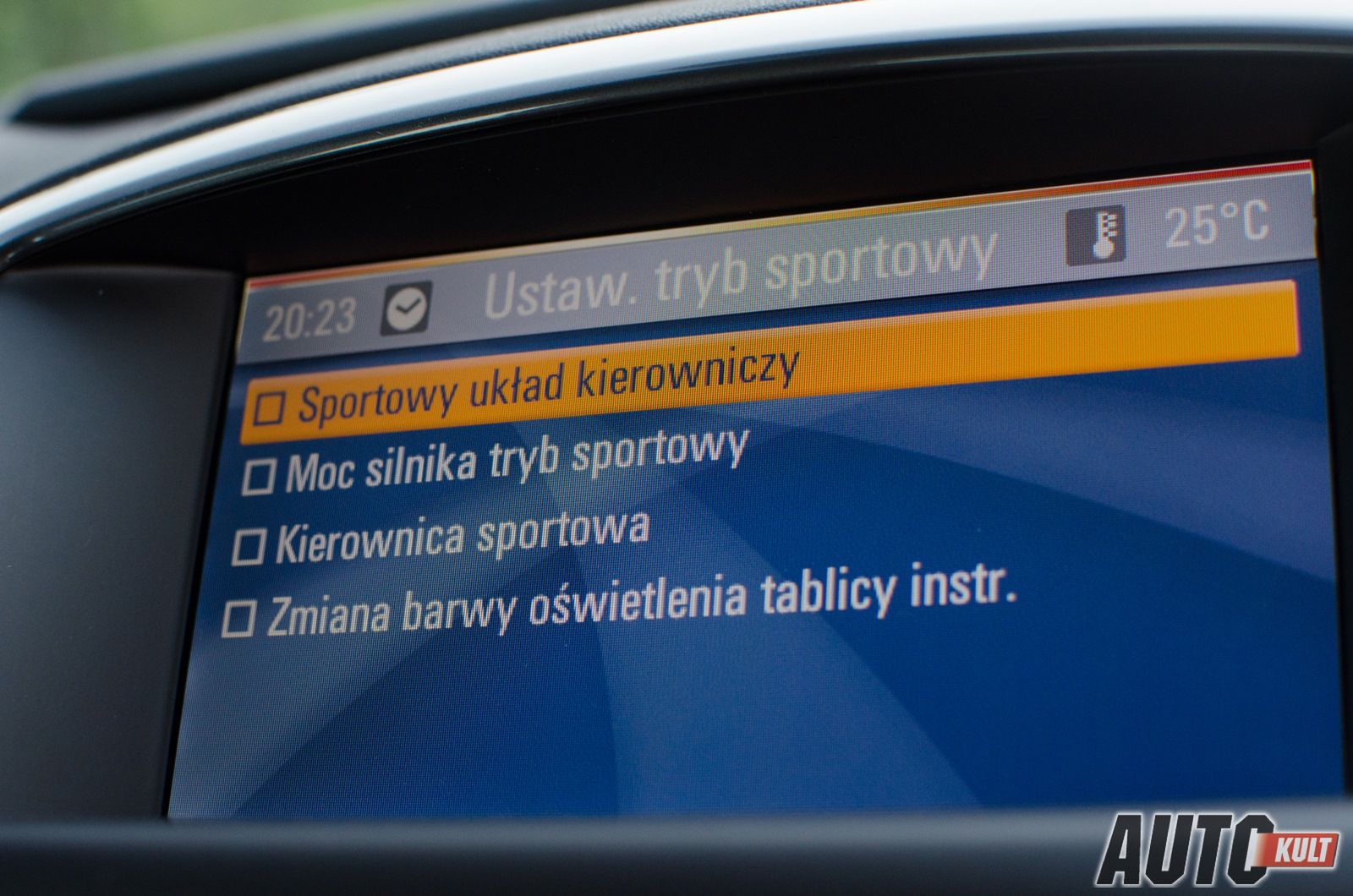 Opel Astra Tourer 1,4 Turbo LPGTEC Enjoy vs. Opel Astra Sedan 1,7 CDTI Business - test [galeria] 34