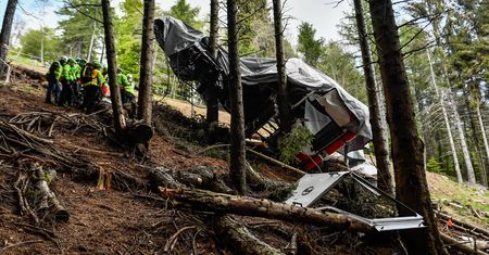 Katastrofę kolejki górskiej we Włoszech przeżył tylko 6-latek. Porwano go