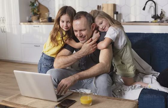 Polacy coraz częściej stawiają na wysokie kwoty ubezpieczeń – skąd ten trend?