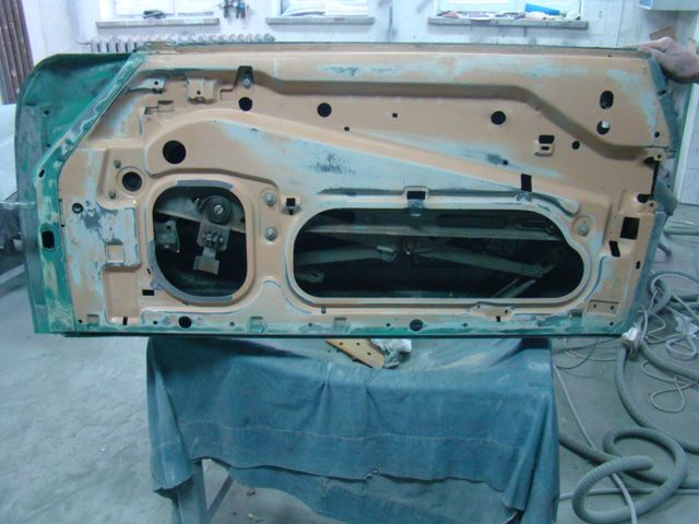 Mercedes 450 SL (R107) - rozbrajanie drzwi 14