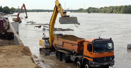 To koniec wielkich inwestycji na Odrze i Wiśle?