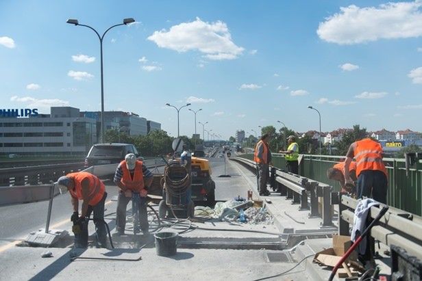 Wiadukt nad Popularną w remoncie. Trudniej do Pruszkowa