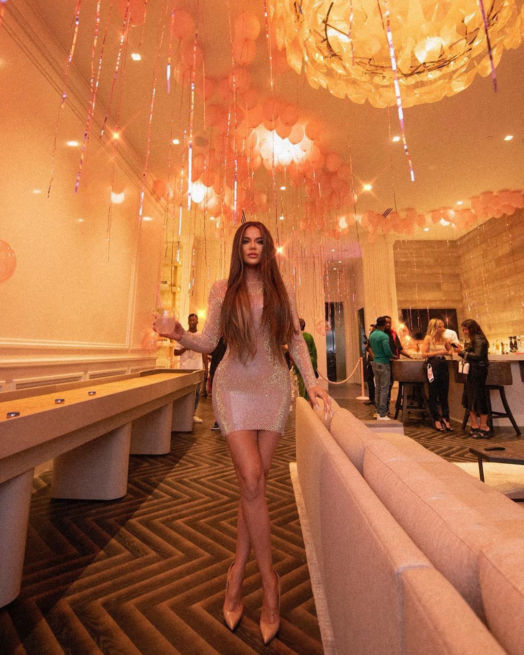 Khloe Kardashian zaskakuje kolejnymi etapami metamorfozy