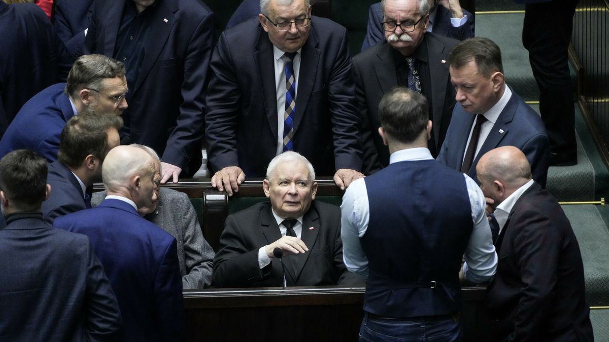 Kaczyńśki ma problem z Mejzą