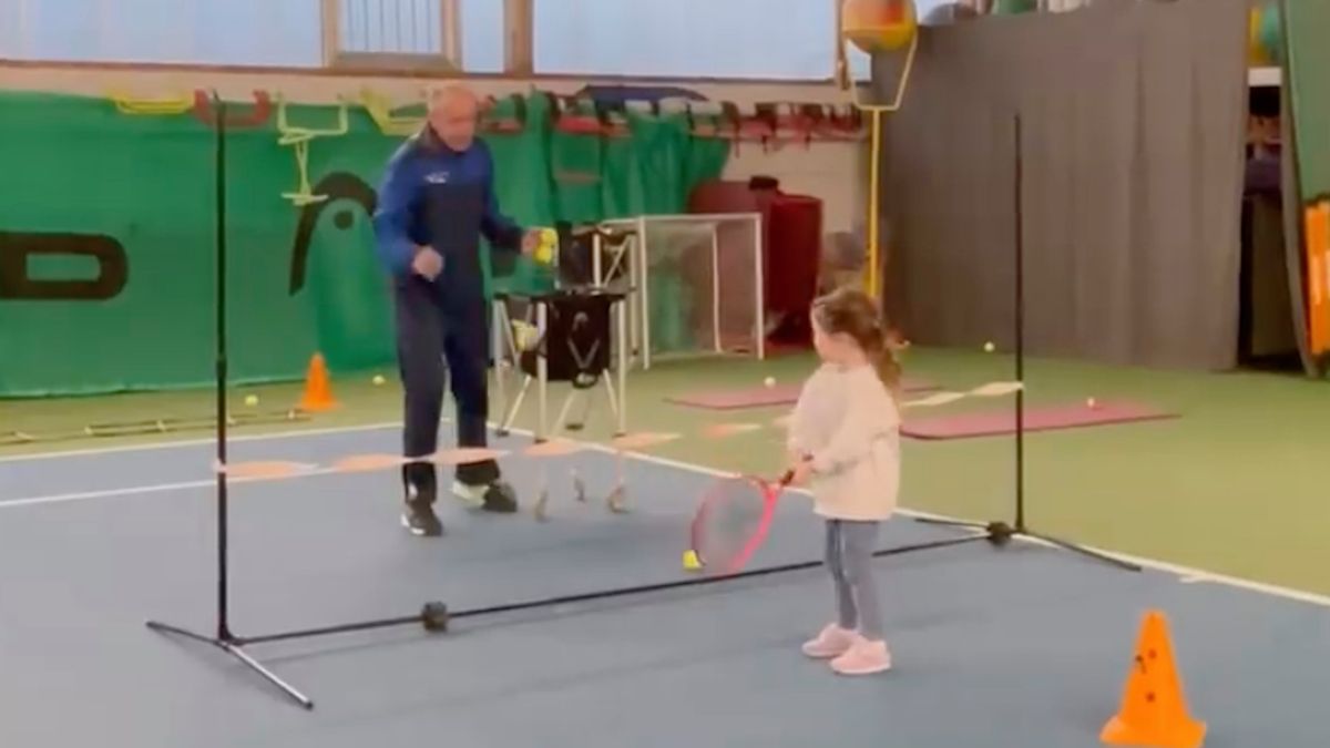 Anna Lewandowska pokazała filmik, na którym widać, że córka Klara pobiera lekcje tenisa